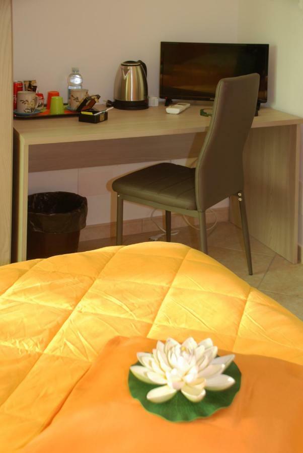 Bed and Breakfast La Cascina Aglie Екстер'єр фото